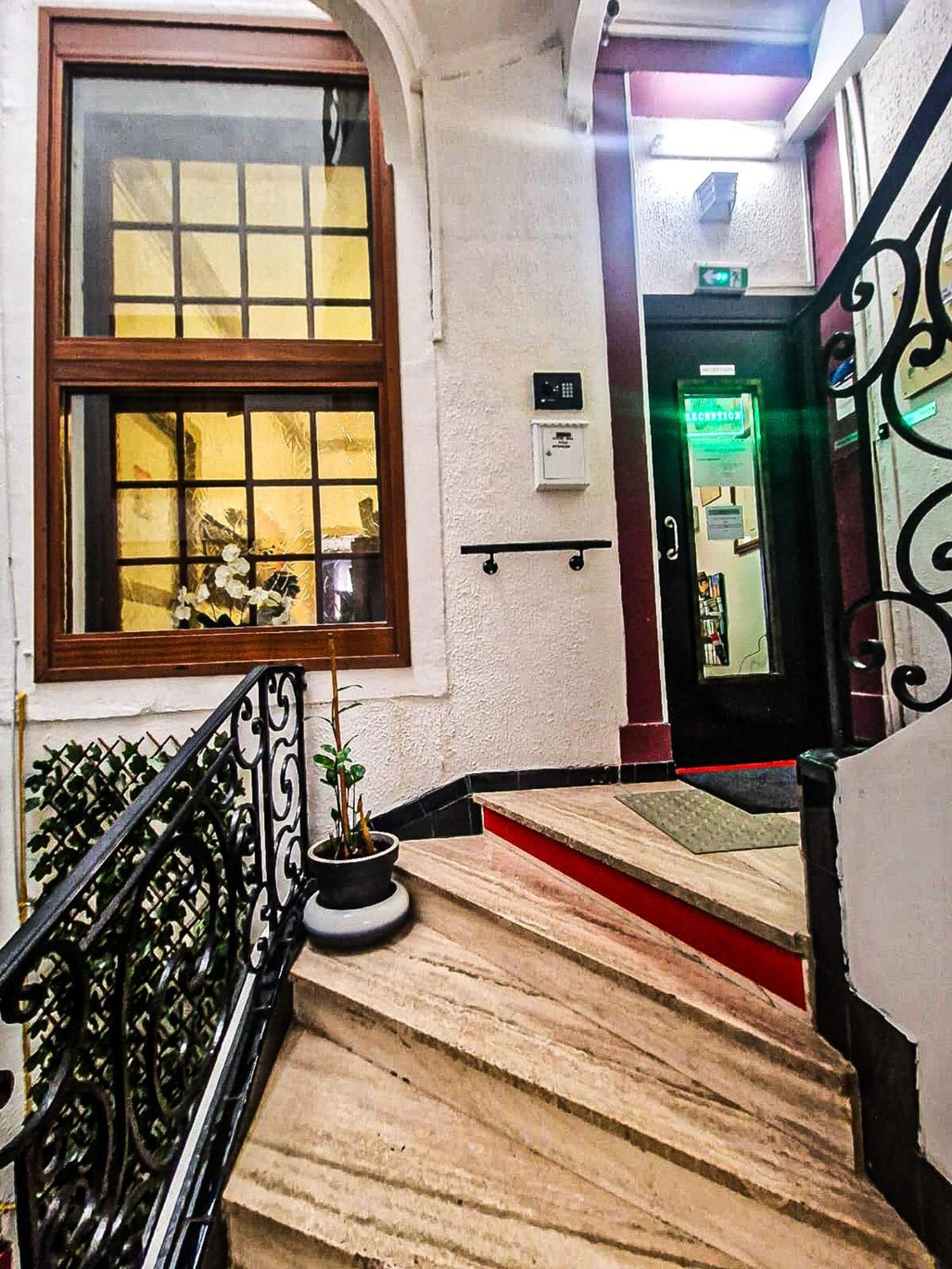 Hotel De L'academie